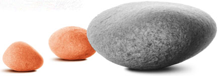 zwei orange Steine (orange steht für Kinder und Jugendliche) und ein grauer Stein